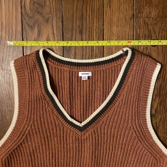 garage brown cropped sweater vest - Picture 4 of 5